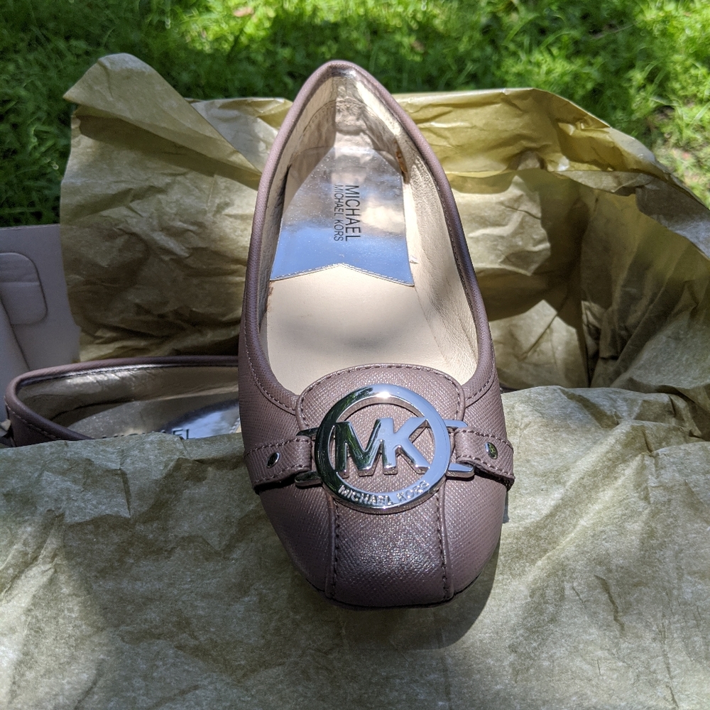 Michael Kors Lillie Mocs - Picture 5 of 8